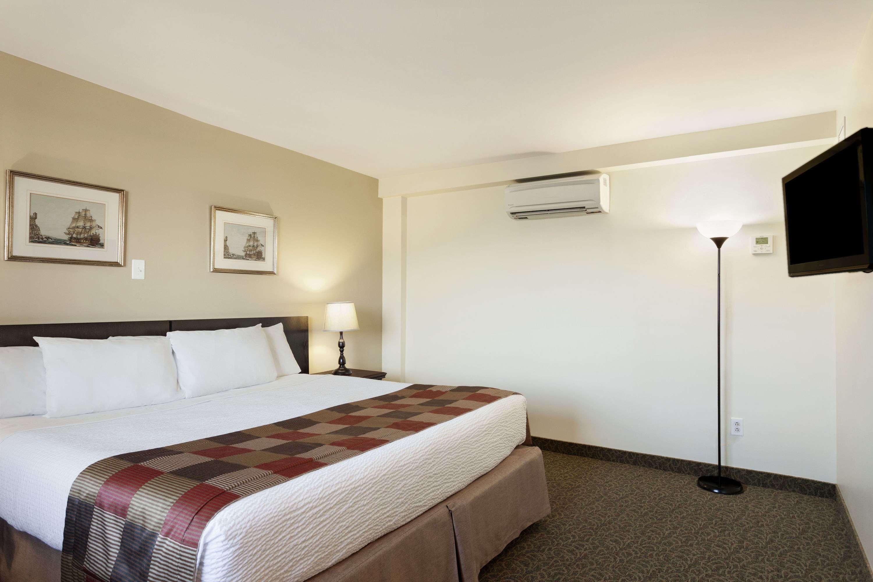 Days Inn By Wyndham Montreal East Ngoại thất bức ảnh