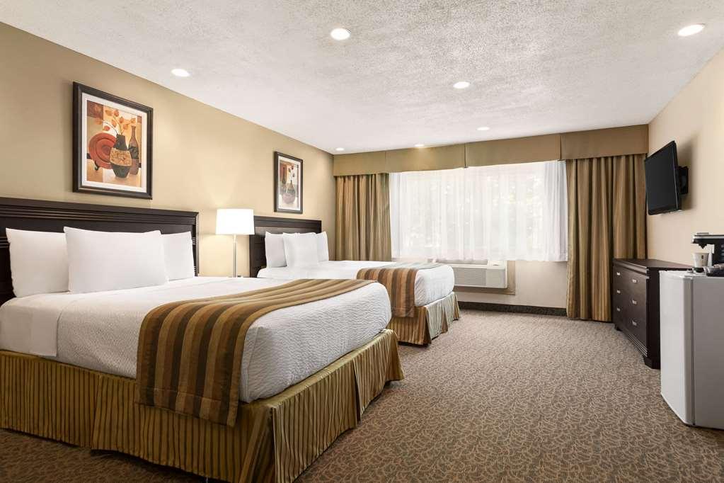 Days Inn By Wyndham Montreal East Phòng bức ảnh